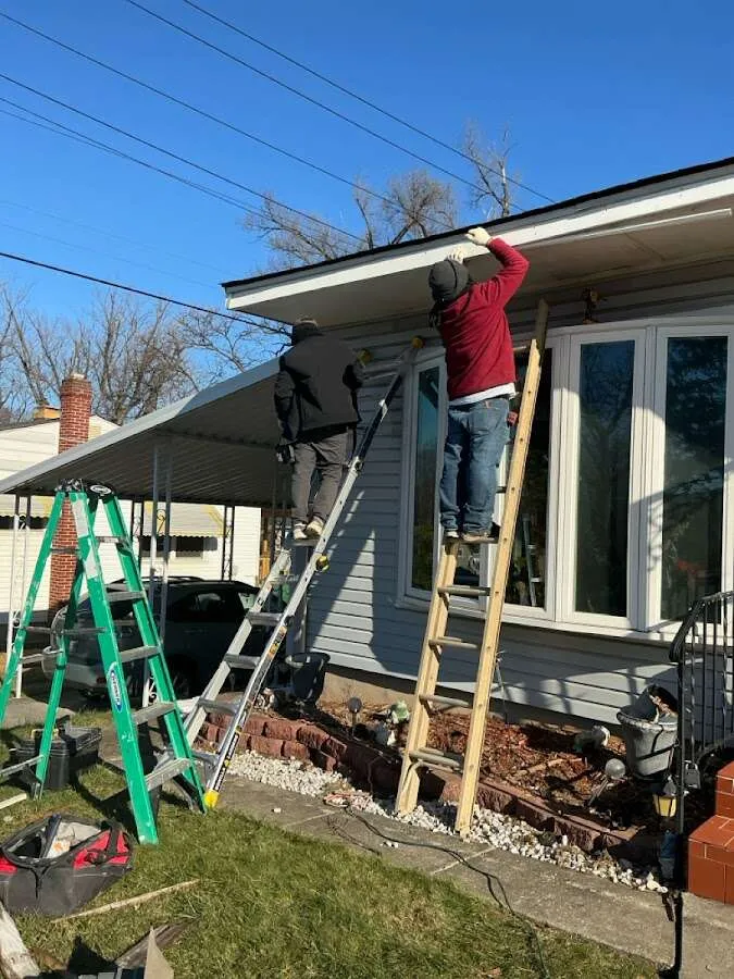Restoration crew performing exterior repair in Bradfordville